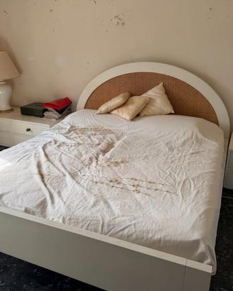 Camera da letto bianca stile marina