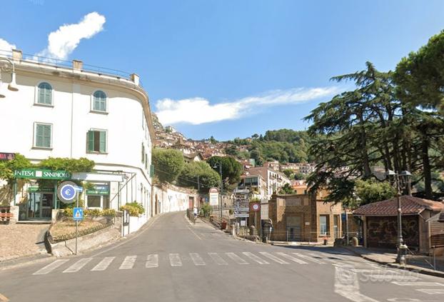 Rocca di papa bilocale con balcone