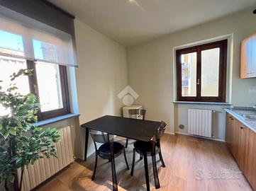 2 LOCALI A VILLASANTA