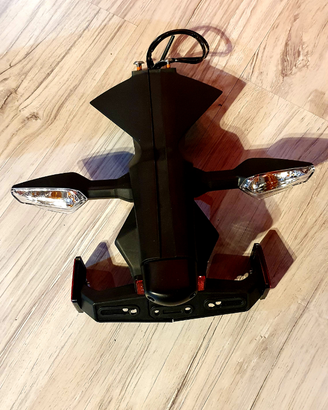 Portatarga + Frecce Posteriori Kawasaki Ninja 650