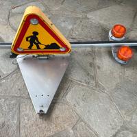 Lampeggiante+cartello lavori in corso portapacchi