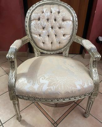 Poltrona shabby antico