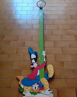 Gioco originale Walt Disney con canestro