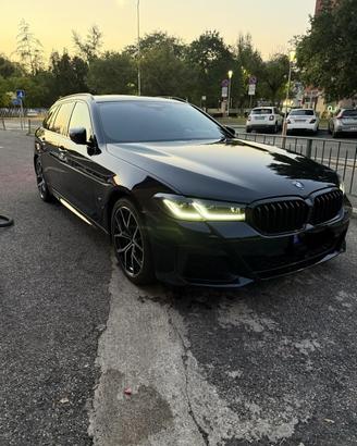 BMW 530d xDrive Touring M Sport- 09/2020 - 249 CV