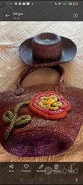 borsa con cappello uguale 