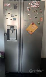 Frigorifero Samsung  RSG5UUPN con allaccio idrico