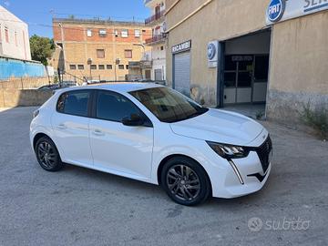 Peugeot 208 BlueHDi 100 5 porte Active Pack