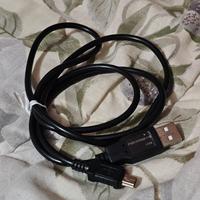 Cavo Dati e Ricarica USB-A a Mini-USB (8-Pin)