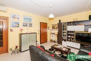 GRAZIOSO QUATTRO LOCALI CON CANTINA E POSTO AUTO