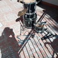 batteria x bamb8ni/adolescenti in ottime condizion