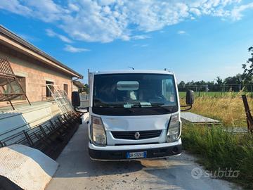 renault maxity 