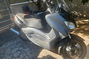 Yamaha X-Max 125cc 