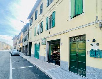 Attività / Licenza di 35 m² con 2 locali a Montech