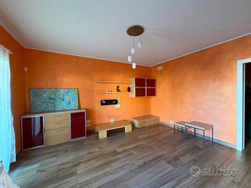 Villetta a schiera di 143 m² con 4 locali e box au