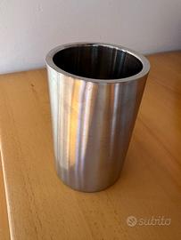 Refrigeratore per vino da tavola