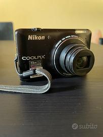 Nikon COOLPIX S6400 - 16 MP, Zoom 12x, Touchscreen