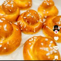 Rosticceria e aiuto pasticceria pure pizze a tagli
