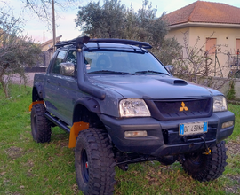 Mitsubishi L200 con ponti Patrol Gr