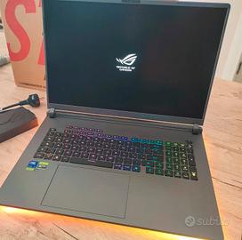 Portatile Asus ROG Strix G18 (2025)- G815LR-S9109W