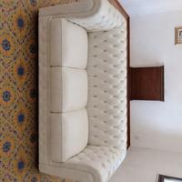 divano in pelle bianco chesterfield