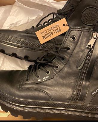 Stivaletti Palladium neri