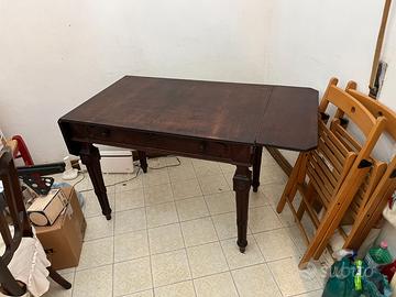 Arredamento antico più oggetti