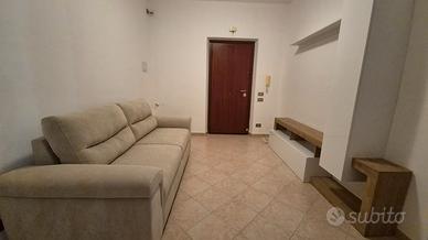 Bagheria Luminoso e ristrutturato 2 vani arredato