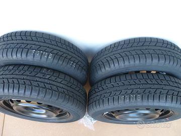 Gomme invernali NUOVE Yokohama 175/65R1584T+cerchi