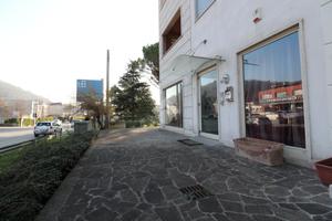 NEGOZIO A CHIAMPO