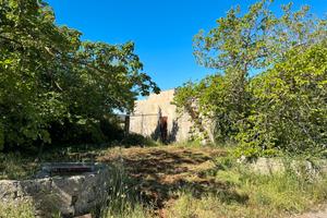 Terreno più casa sita in Tricase zona Voiere