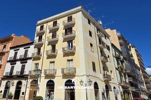 Via d'aquino locale commerciale/studio