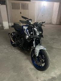 YAMAHA MT 09 2021 SCARICO AKRAPOVIC