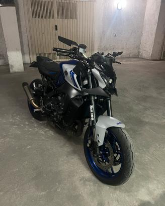 YAMAHA MT 09 2021 SCARICO AKRAPOVIC