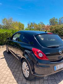 Opel corsa CDTI 1300 Multijet Diesel 2011