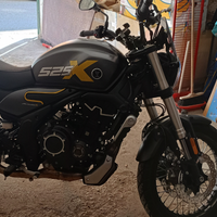 Moto scrambler