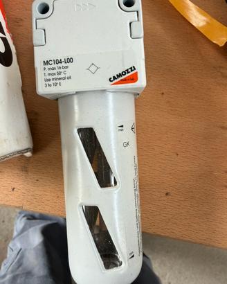 Lubrificatore aria camozzi MC104-L00 16 Bar