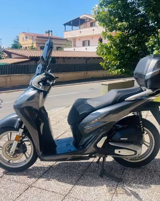 HONDA SH 150 TUTTO INCLUSO ANCHE PASSAGGIO! MINI