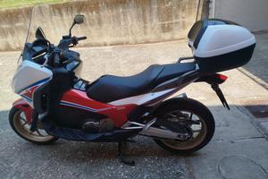 Honda Integra S  750