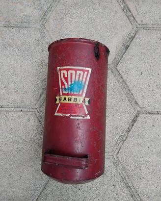 Secchio antincendio d'epoca a sabbia anni 50.