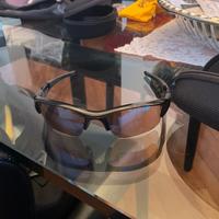 Occhiali da sole sportivi da uomo Oakley