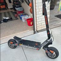 Monopattino elettrico (velocità fino 70kmh)