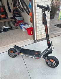 Monopattino elettrico (velocità fino 70kmh)