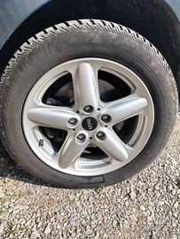 Cerchi e gomme da 16 per Mini Countryman 