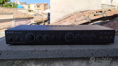 MIXER KARAOKE (non accende)