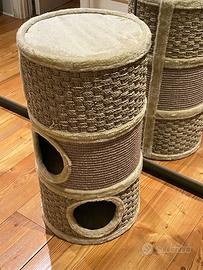 Torre Cuccia per Gatti con 3 nicchie e tiragraffi