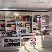 Credenza vintage in legno grande – cucina / uffici