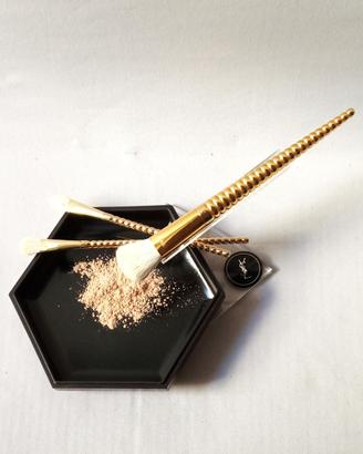 Pennelli  Yves Saint Laurent per Make up