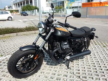 Moto Guzzi V9 Bobber - 2017