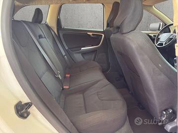 Volvo XC 60 XC60 D5 AWD Momentum
