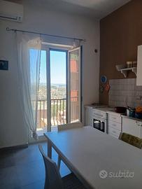 Appartamento Centrale, Luminoso, Ammobiliato